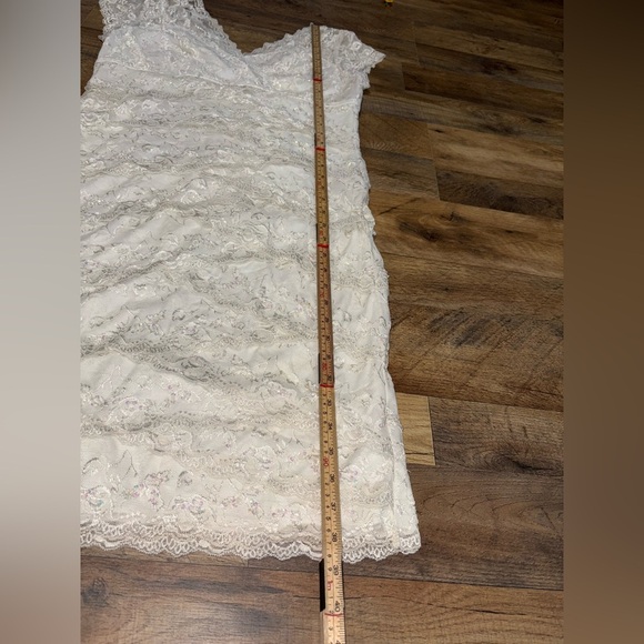 Cindy USA White Lace Cap Sleeve Dress - Picture 4 of 7